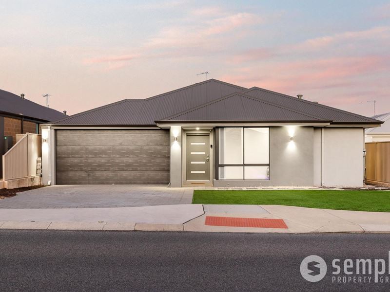33 Irvine Parade, Hammond Park