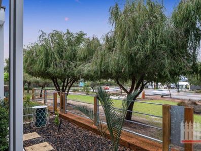 10 Feredy Lane, Ellenbrook WA 6069