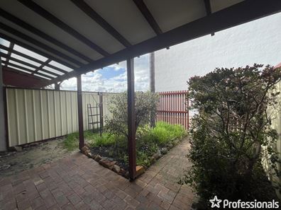 11/33 Farina Drive, Yokine WA 6060