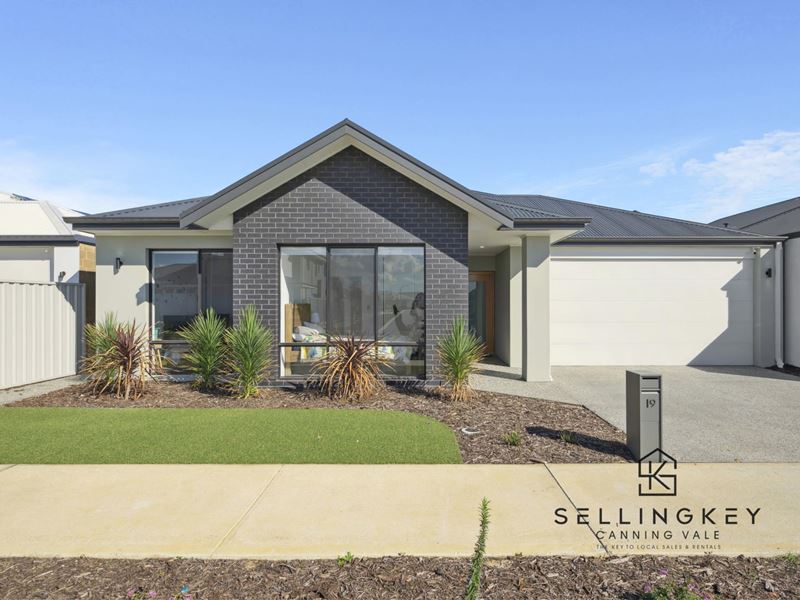 19 Messina Way, Piara Waters WA 6112
