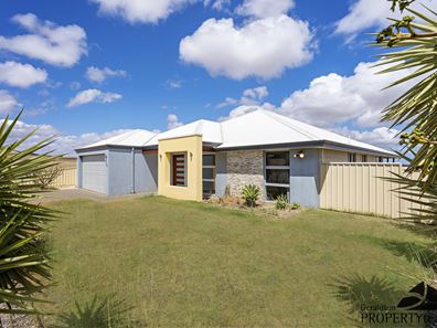 2 Phaeton Road, Moresby WA 6530