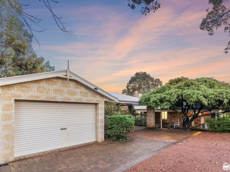 3 Fisher Place, Mount Nasura WA 6112