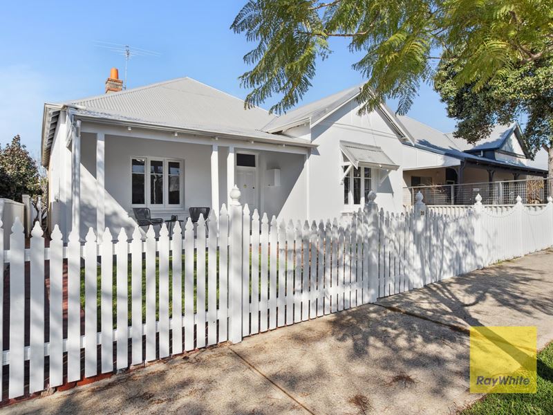38 Commonwealth Avenue, North Perth