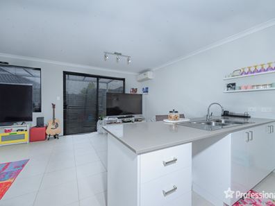 25 Worthington Road, Brabham WA 6055