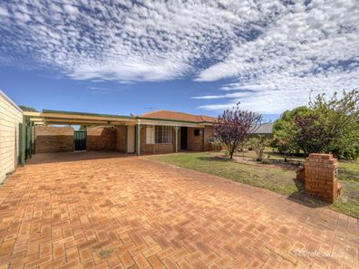 3 Falcon Close, Ballajura WA 6066