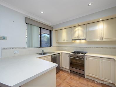 3 Falcon Close, Ballajura WA 6066