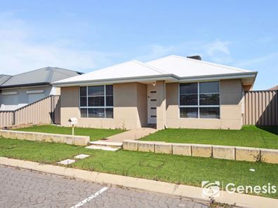 8 Padua Road, Piara Waters WA 6112