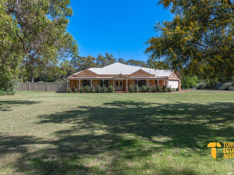 8 Pleasant Grove Circle, Falcon