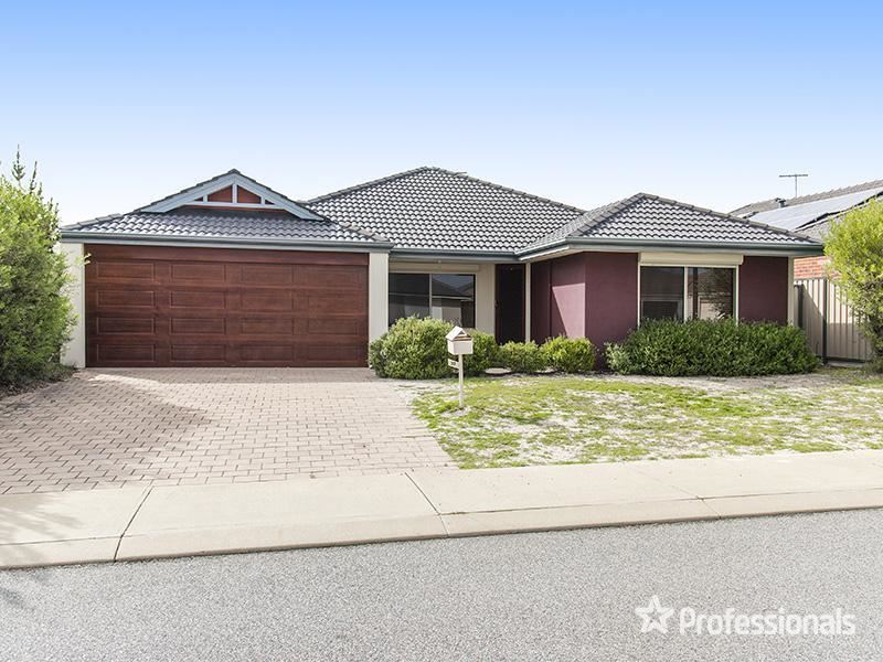 33 Calneggia Drive, Byford