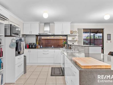 39 Grey Street, Cannington WA 6107