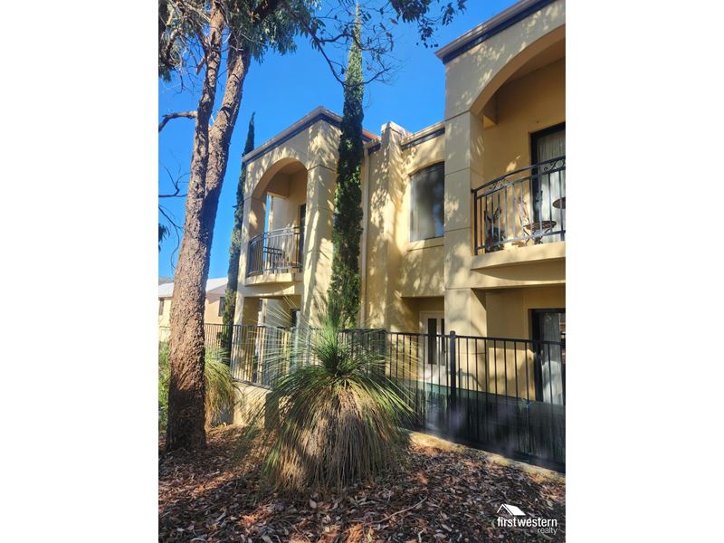 1 Wesley Rise, Room 3, Joondalup WA 6027