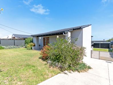 27 McPharlin Avenue, Quinns Rocks WA 6030