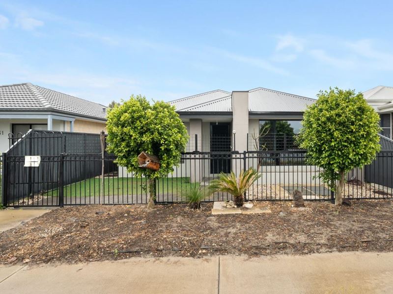 53 Jubilee Avenue, Success WA 6164