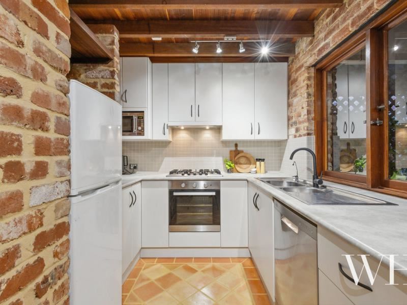 31 Bolton Place, Fremantle