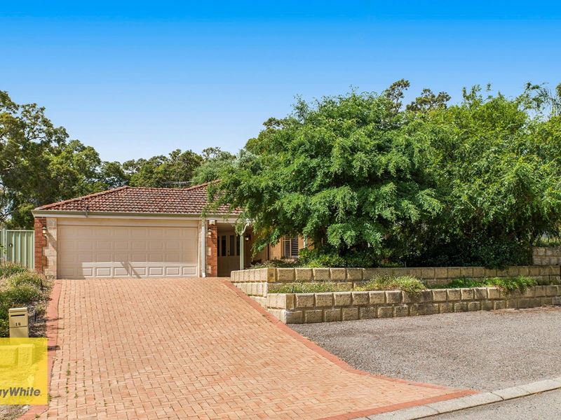 18 Collins Road, Kalamunda WA 6076