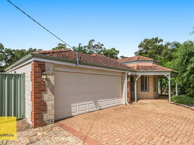 18 Collins Road, Kalamunda WA 6076