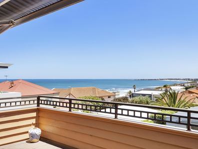 11 Ada Street, Watermans Bay WA 6020