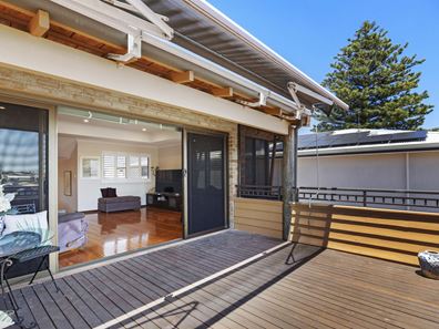 11 Ada Street, Watermans Bay WA 6020