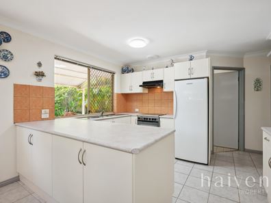 16b Camelot Court, Thornlie WA 6108