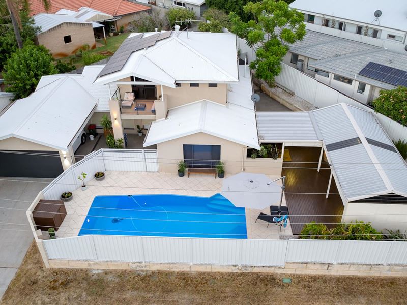 4 Melaleuca Drive, Greenwood WA 6024