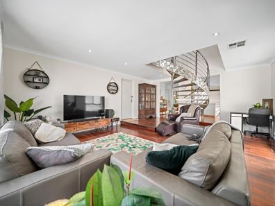 4 Melaleuca Drive, Greenwood WA 6024