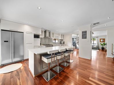 4 Melaleuca Drive, Greenwood WA 6024