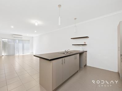 71 Veterans Dr, Byford WA 6122