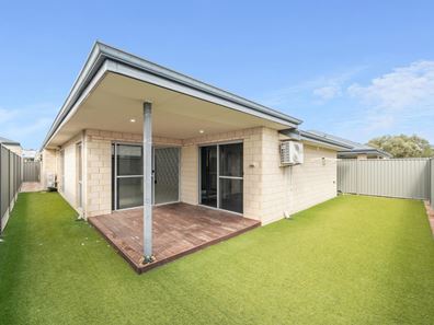 28 Ewens Pass, Wandi WA 6167
