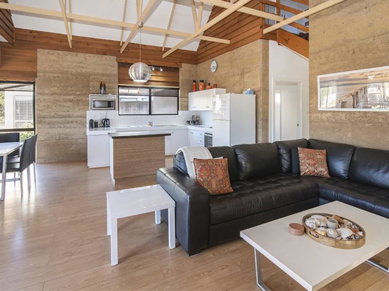 16b Gull Court, Dunsborough WA 6281