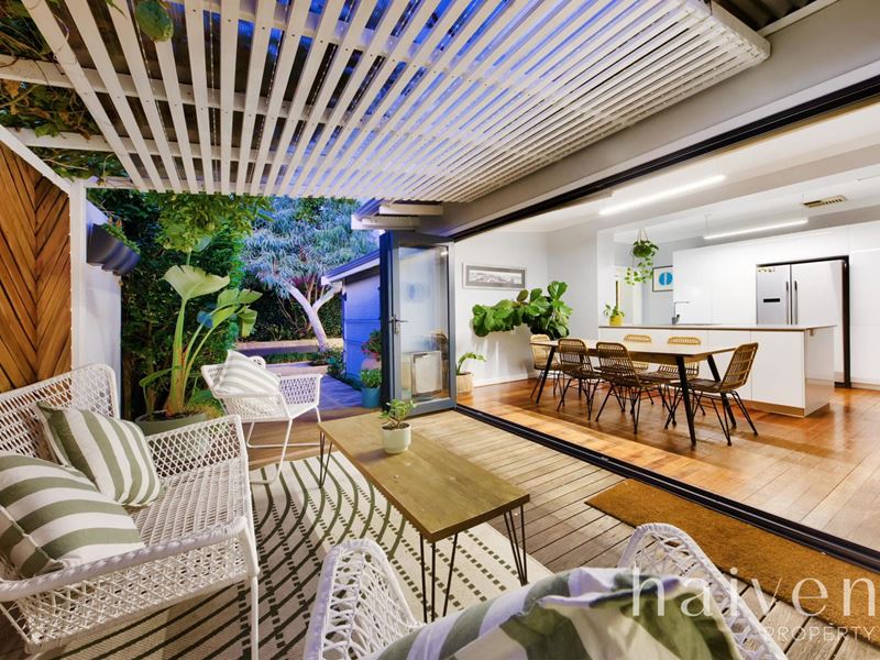 62 Duke Street, Scarborough WA 6019