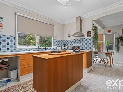 2 Padbury Road, Bridgetown WA 6255