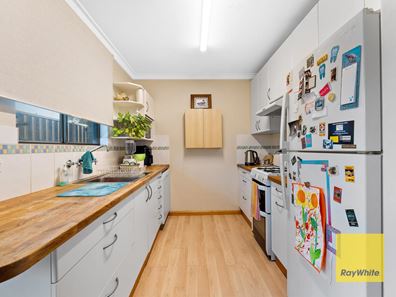 2 Stringybark Drive, Forrestfield WA 6058