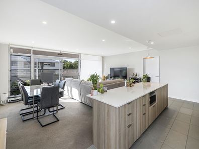 6/171 Labouchere Road, Como WA 6152