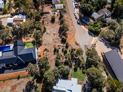 4 Colyer Rise, Mount Richon WA 6112