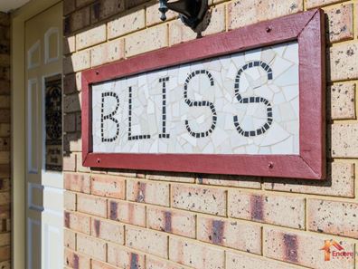 6 Hargrave Place, Parmelia WA 6167