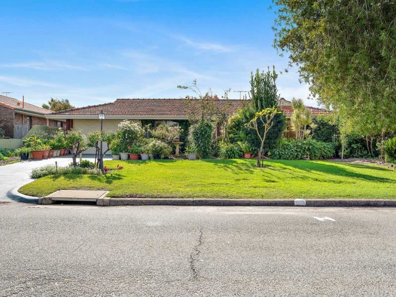 5 Roche Court, Bull Creek WA 6149