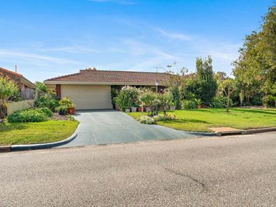 5 Roche Court, Bull Creek WA 6149