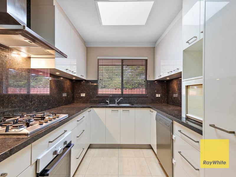 29 Orberry Place, Thornlie WA 6108