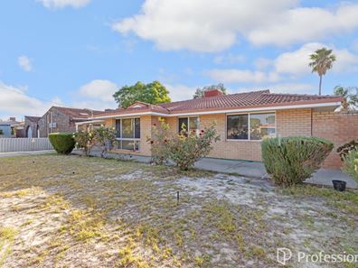 45 Wilfred Road, Thornlie WA 6108