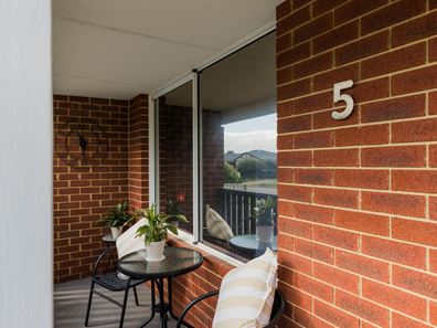 5 Yardarm Street, Waikiki WA 6169