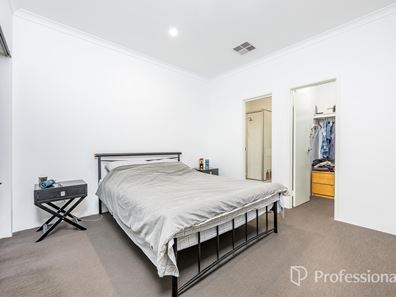 24 Leeward Avenue, Eglinton WA 6034