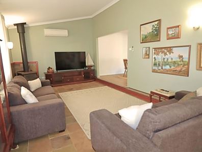 47 Wandoo Crescent, Wongan Hills WA 6603