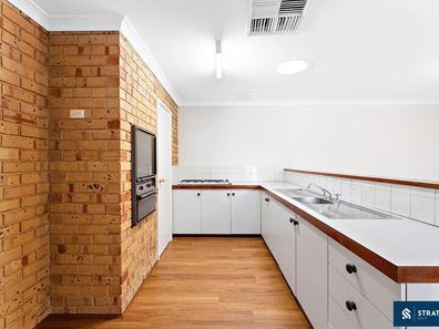 8/39 Woodmore Road, Langford WA 6147