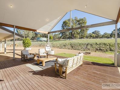 54 Ellendale Drive, Lower Chittering WA 6084