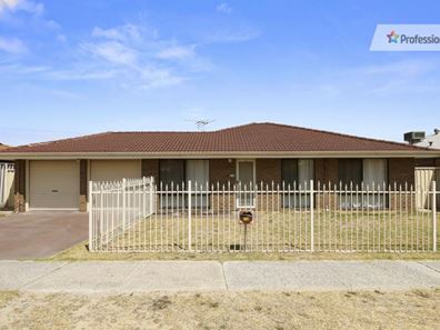 31A Ewart St, Midvale WA 6056