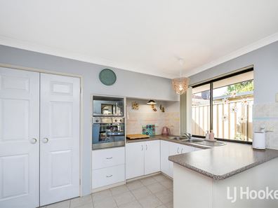 5/6 Bridal Crescent, Kenwick WA 6107