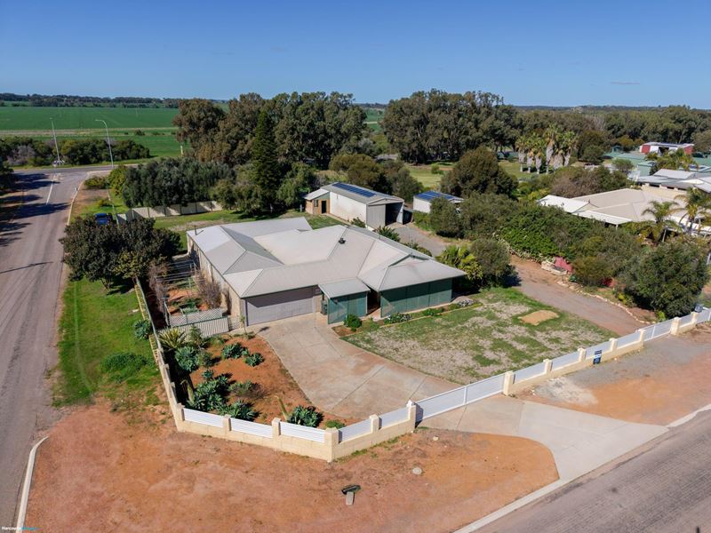 92 Tulloch Drive, Dongara