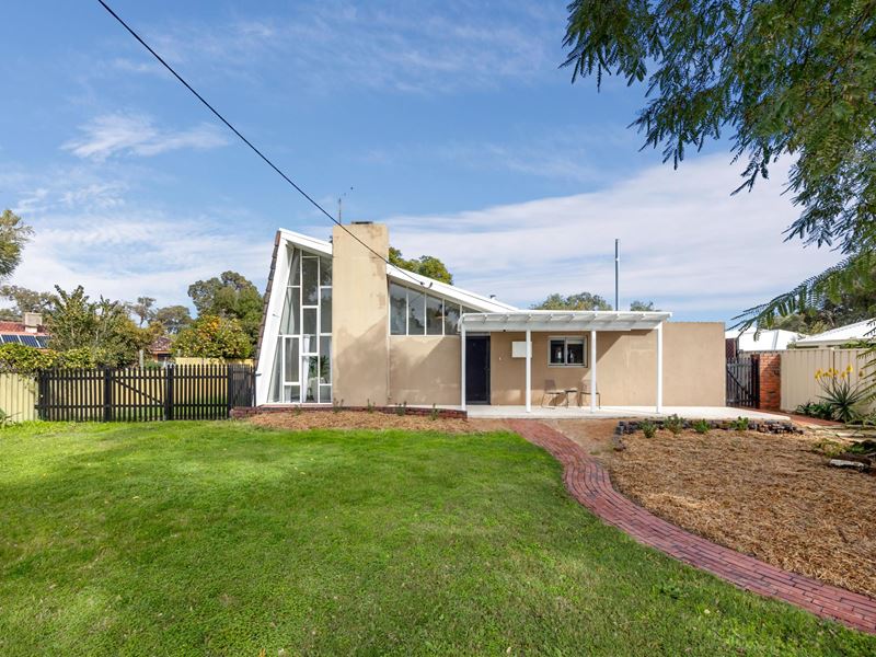 6 Dean Street, Kelmscott WA 6111