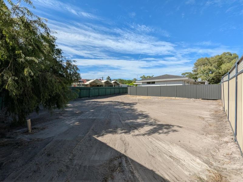 360B Spencer Road [On Slip Road], Thornlie