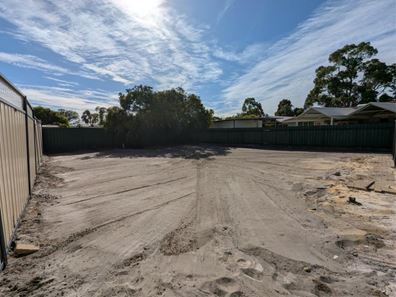 360B Spencer Road [On Slip Road], Thornlie WA 6108
